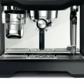 Profesjonalny automatyczny ekspres kolbowy Sage The Oracle TM Touch SES990BTR