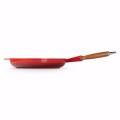 Patelnia z Drewnianą Rączką Żeliwo Le Creuset 28cm, wiśniowa
