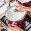 Garnek emaliowany z pokrywką 6L KitchenAid - czerwony