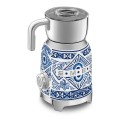 Spieniacz do mleka Smeg MFF01DGBEU Dolce & Gabbana Blu Mediterraneo