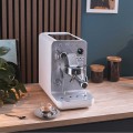 Ekspres do kawy kolbowy Smeg Minipro EMC02WHMEU