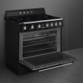Kuchnia wolnostojąca Smeg z płytą indukcyjną TR90IMBL