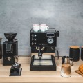 Ekspres ciśnieniowy La Pavoni LPMCBN02EU