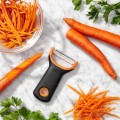 OXO - Obieraczka Y Julienne pomarańczowa Good Grips O-11259100