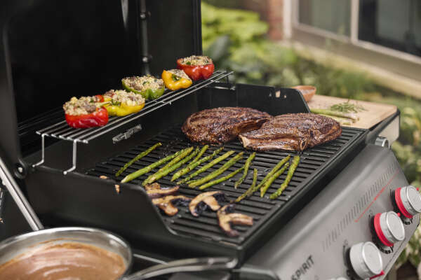 Grill gazowy Weber Spirit EP-425 LP BLK PL, 1500953